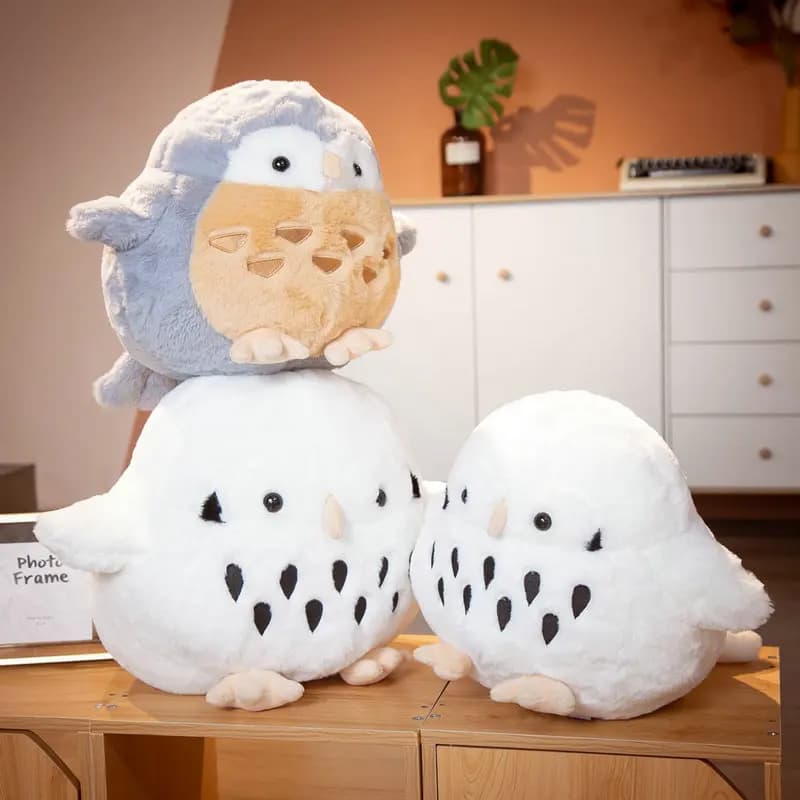 Almofadas de pelúcia coruja branca e cinza macias 38 cm para decoração infantil e aconchego