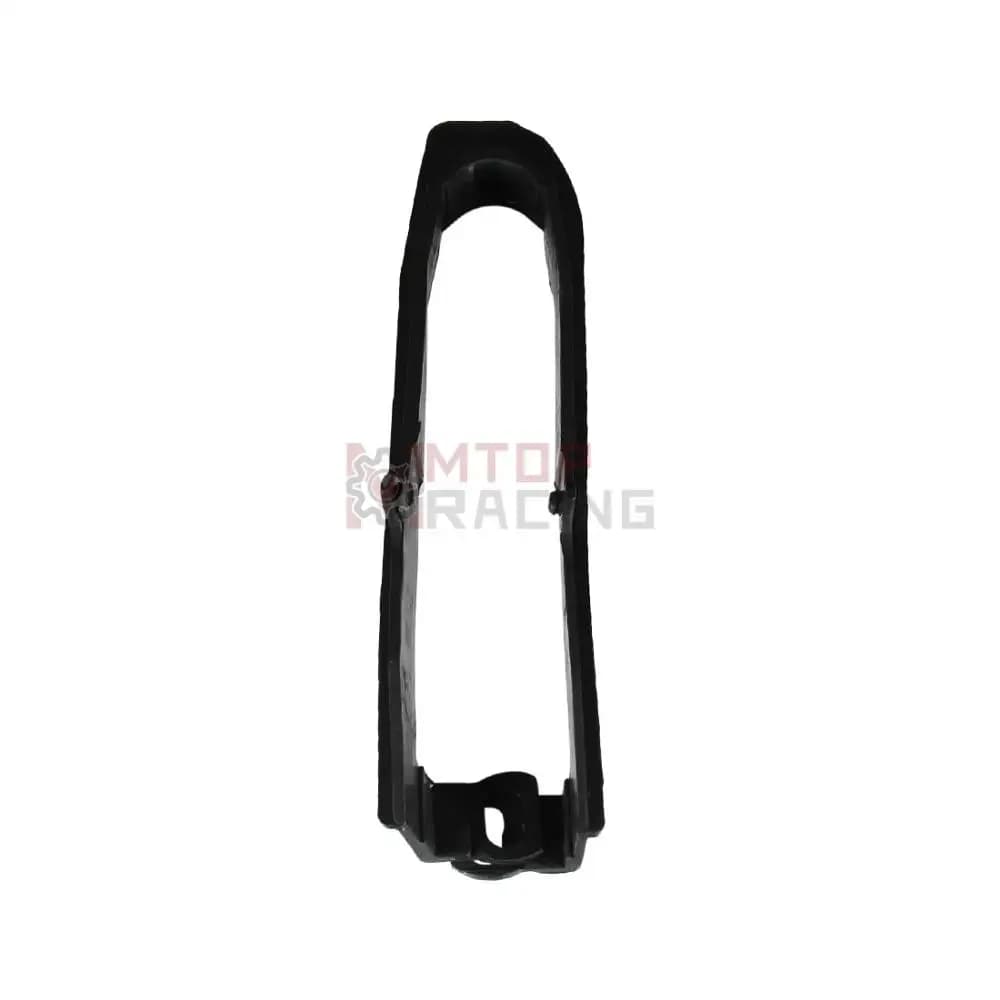 Vista superior do protetor de corrente preto em plástico para Honda CB500 PC26 1993-1995