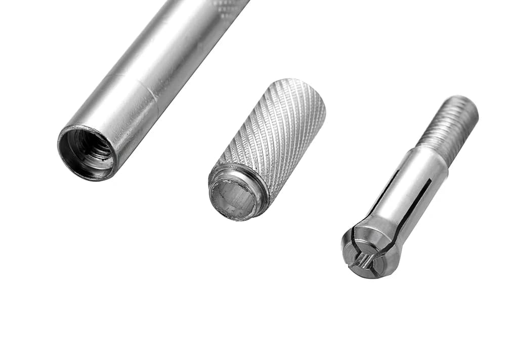 Kit de 80 lâminas mistas e 2 bisturis de metal antiderrapantes para artesanato, hobby e escultura.