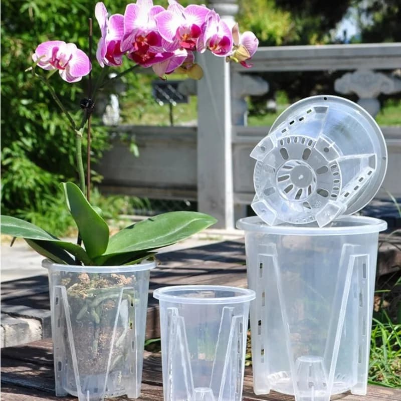 Vaso transparente respirável para plantas com controle de raízes e tampa com orifícios