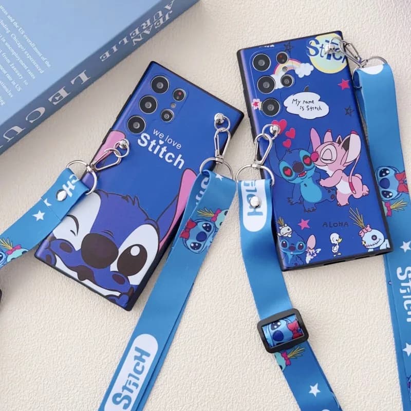 Capa azul com estampas do Stitch e cordão azul com personagens para Xiaomi Redmi 6