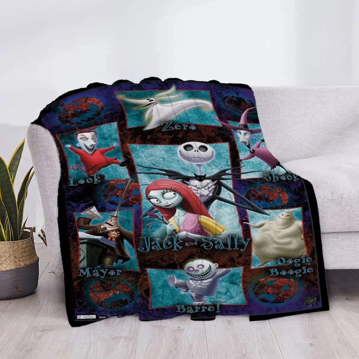 Cobertor microfibra com personagens Lock, Shock, Barrel, Jack e Sally em fundo preto e azul