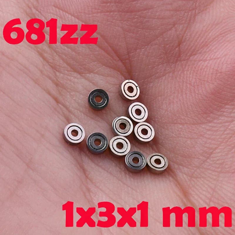 10 peças de rolamentos de esferas miniatura 681ZZ 1x3x1mm de metal abertos em uma mão