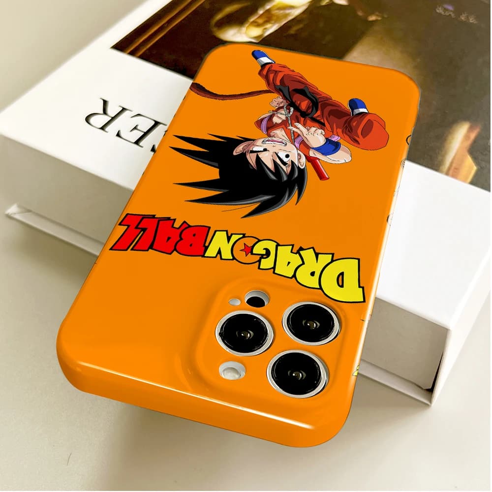 Capa laranja Dragon Ball com personagem Son Goku em pose de luta para Xiaomi e POCO