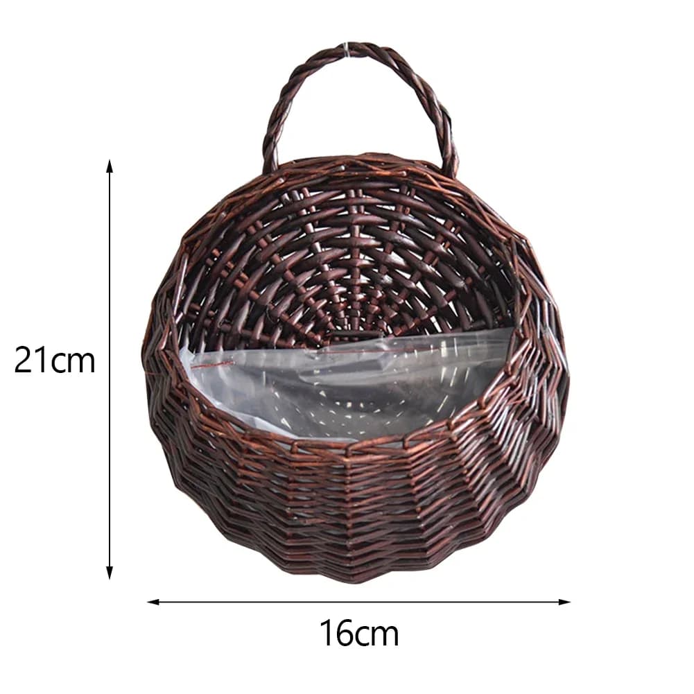 Cesta de vime marrom escuro para parede com medidas 21cm altura e 16cm largura, plantador suspenso