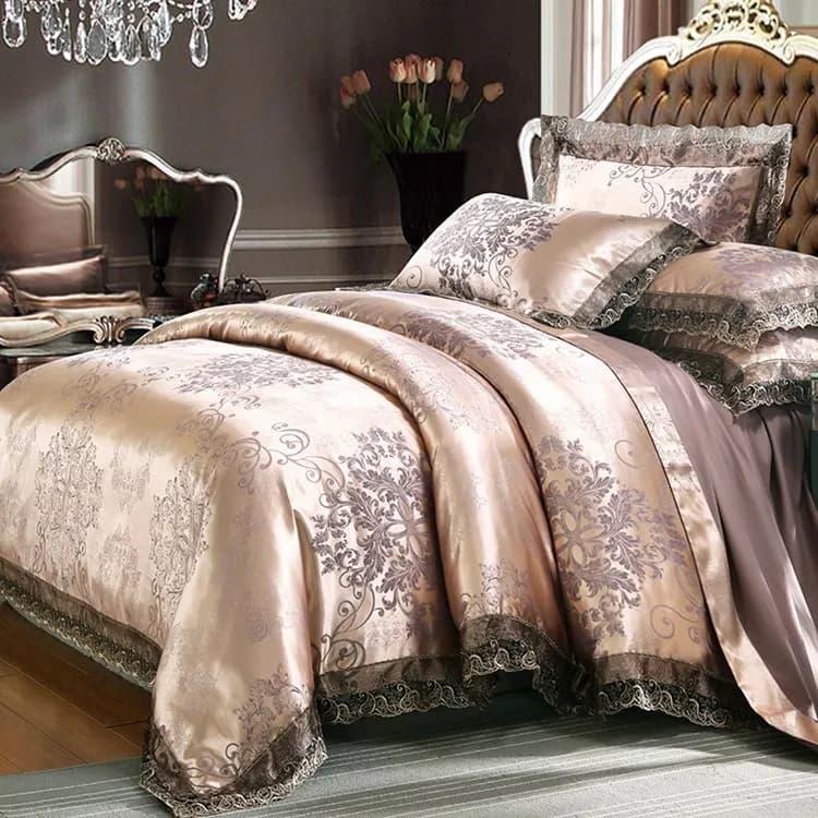 Lençol e fronhas bege com detalhes jacquard e bordado em conjunto de cama king tamanho clássico europeu