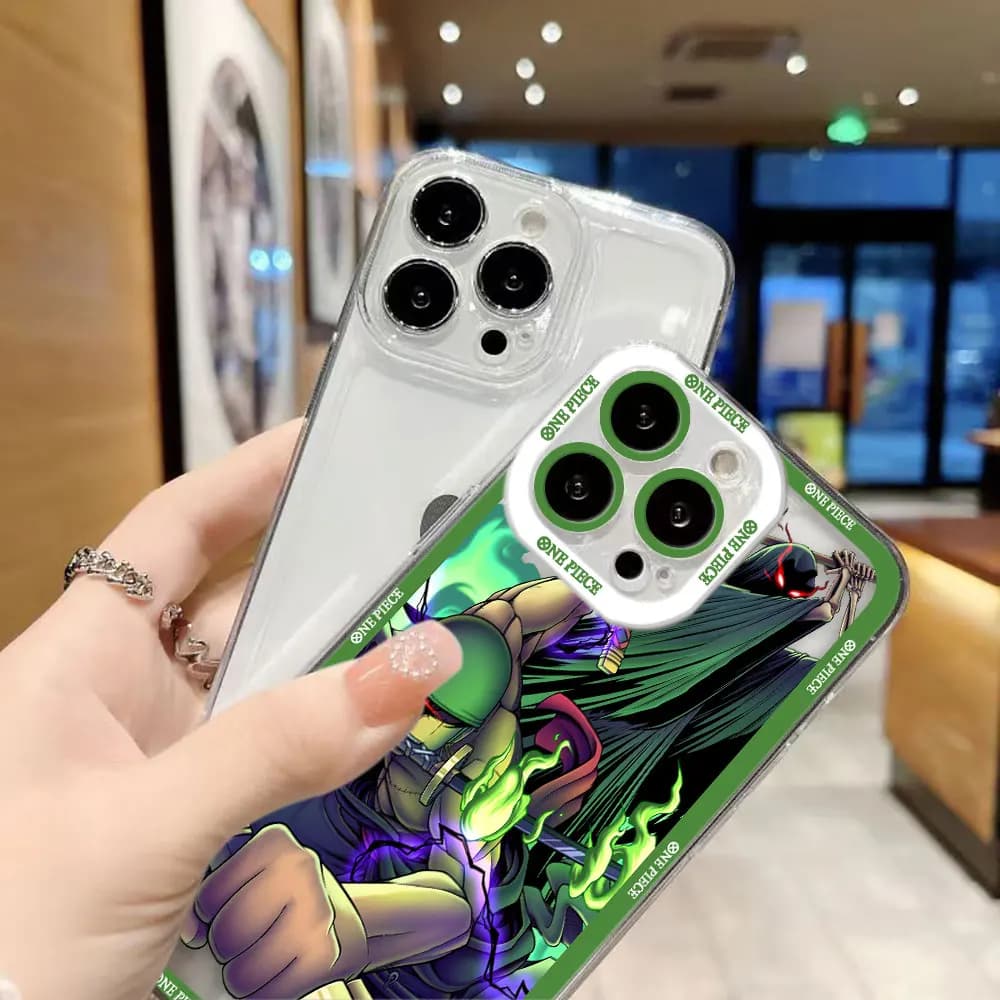 Capa para celular Xiaomi Redmi Note com design verde e personagem Zoro de One Piece