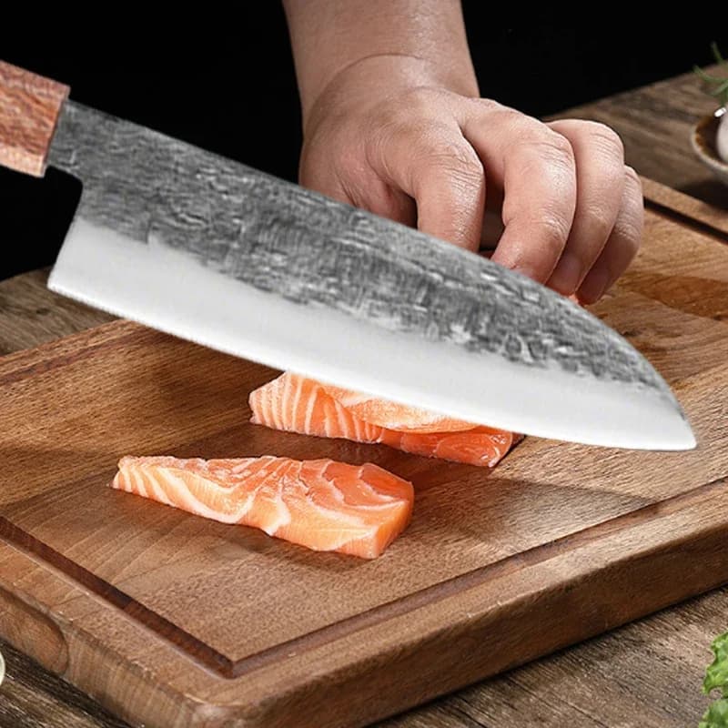 Faca de cozinha WXCOO Kiritsuke profissional cortando salmão com lâmina afiada e cabo de madeira preto