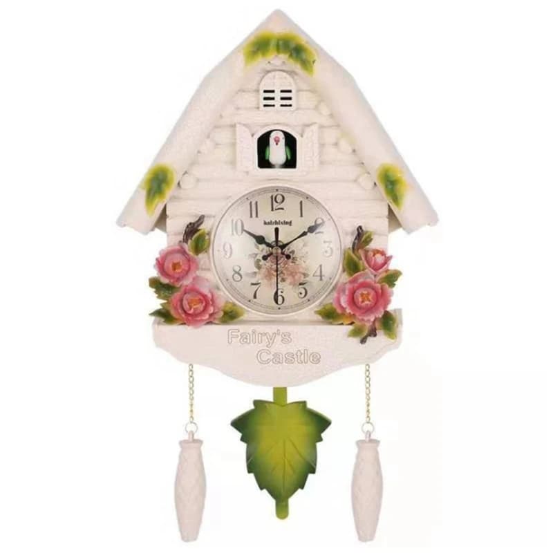 Relógio de parede cuco bege em resina com flores rosas, pássaro decorativo e pêndulo verde