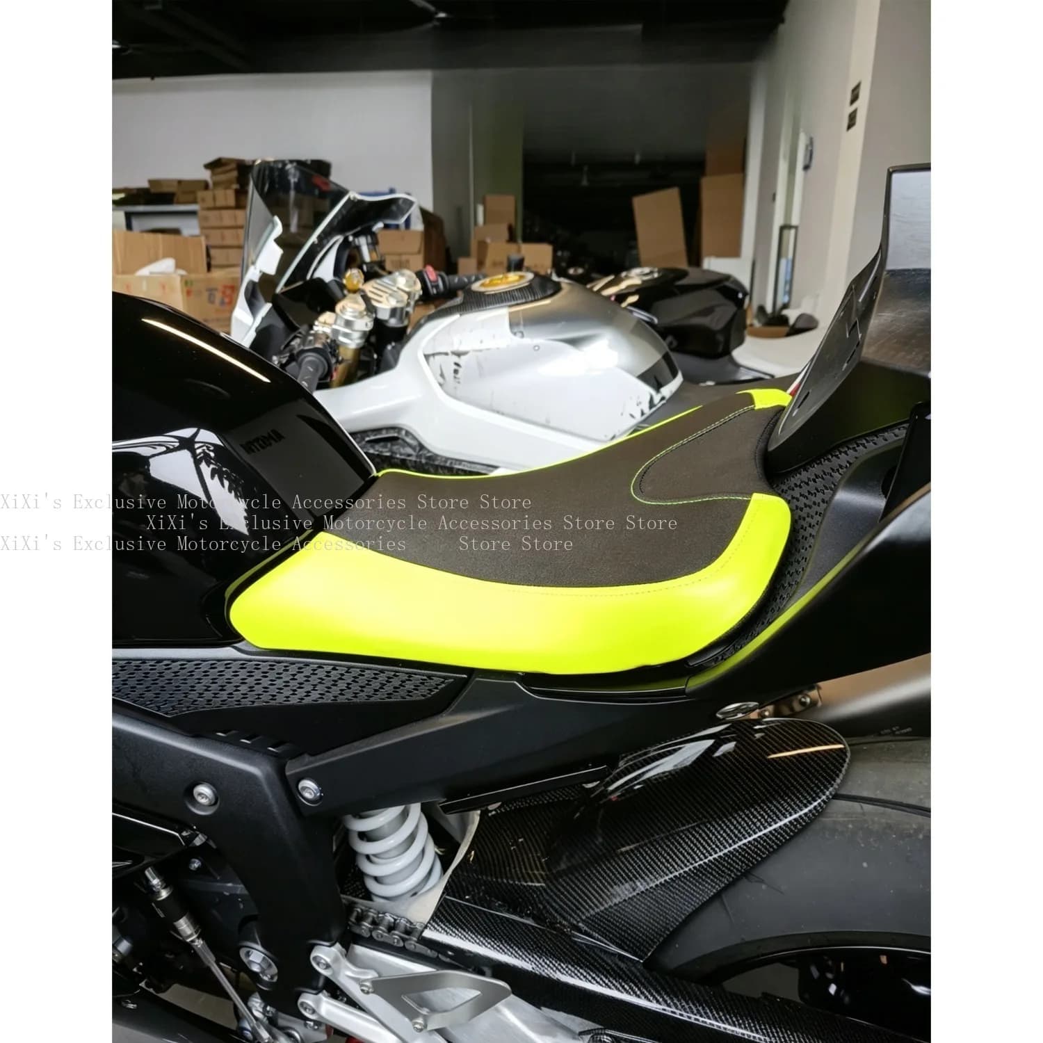Para Motocicleta ZXMOTO 820RR: Assento Dianteiro Modificado Elevado, Almofada de Assento Aumentada com Conforto de Rebote Suave e Acessório para Altura de Assento