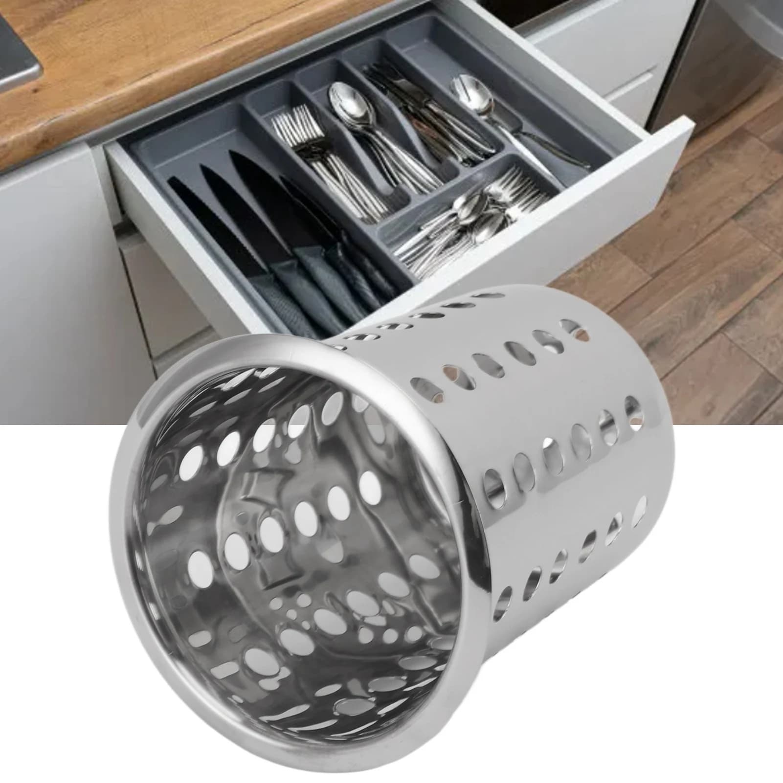 Suportes de utensílios de aço inoxidável, um com parte superior perfurada e outro sólido, contra fundo branco