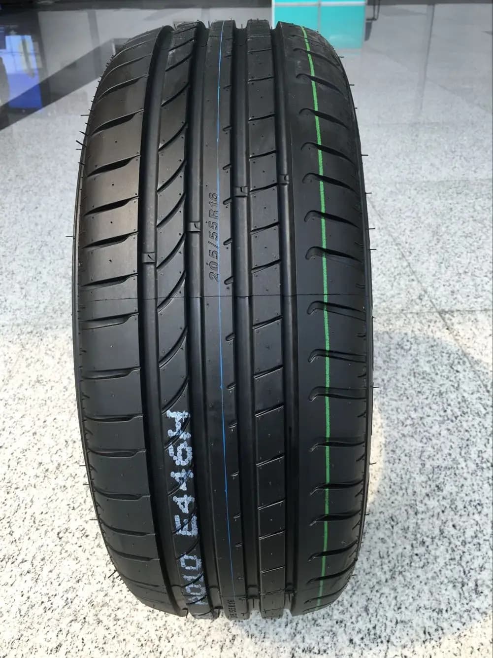 Pneus para Carros de Passageiros Winda Boto 215/55/18 225/55/17 235/60/16 225/60r161 235/55/18 265/60r18 265/65r17 195r15 195r14 185r14 175r1