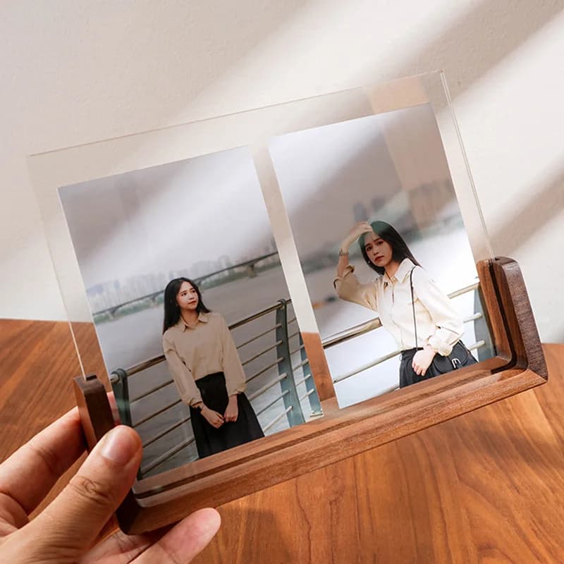 Quadro decorativo duplo acrílico com moldura de madeira