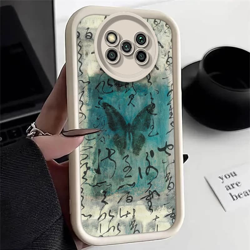 Capa para celular Xiaomi Poco com borda branca e estampa borboleta azul com escrita preta em silicone