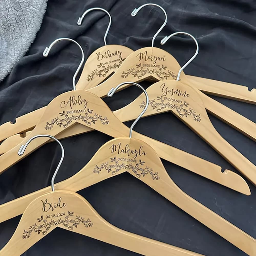 Cabide de Casamento Personalizado Gravado para Vestido de Noiva, Lembrança Exquisita para Despedida de Solteira, Madrinhas, Chá de Panela, Recém-Casados
