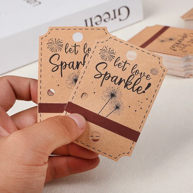 Etiqueta de presente marrom Let Love Sparkle brilhante com design de fogos de artifício para casamento