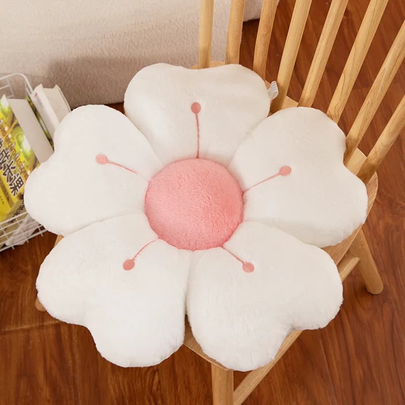 Almofada de pelúcia flor branca com centro rosa, confortável para decoração de cadeira
