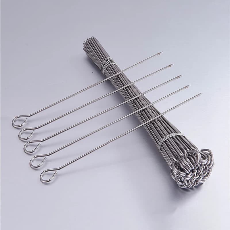 Conjunto de 12 espetos de churrasco domésticos inox 20cm com ponta afiada e argola