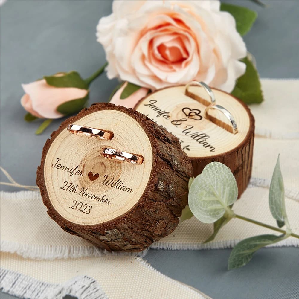 Caixa personalizada do anel do entalhe dobro de madeira, suporte gravado rústico do portador do anel, cerimônia de casamento e noivado, presente do aniversário