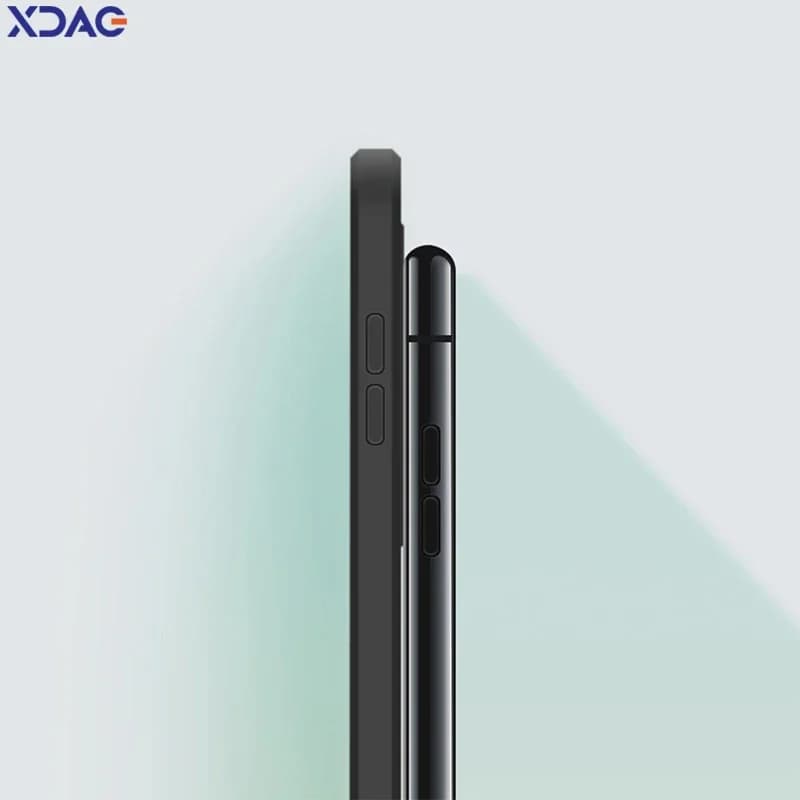 Comparação de espessura entre capa de silicone líquido roxa para Xiaomi Poco F6 e celular sem capa