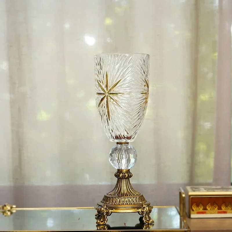 Vaso decorativo de cerâmica nórdica com flores brancas