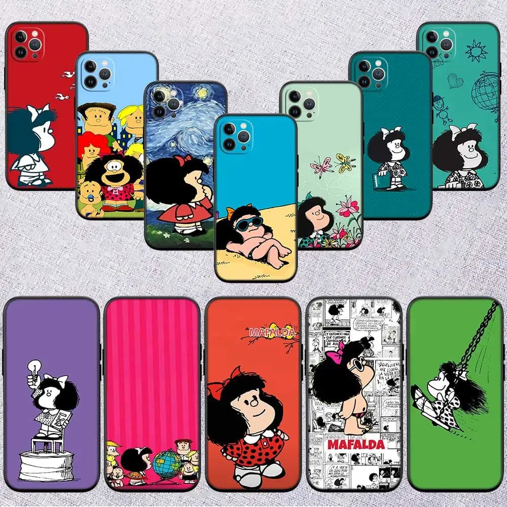 Capas de celular Mafalda com designs variados, personagens em poses diferentes, fundo cinza.