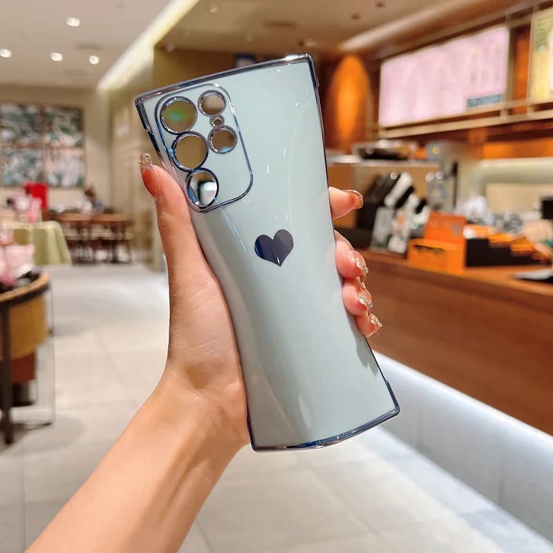 Capa de Luxo com Revestimento para Samsung Galaxy S26 S24 S23 S25 Ultra S23 FE A17 A16 A57 A55 A54 A35 com Padrão de Coração Lateral