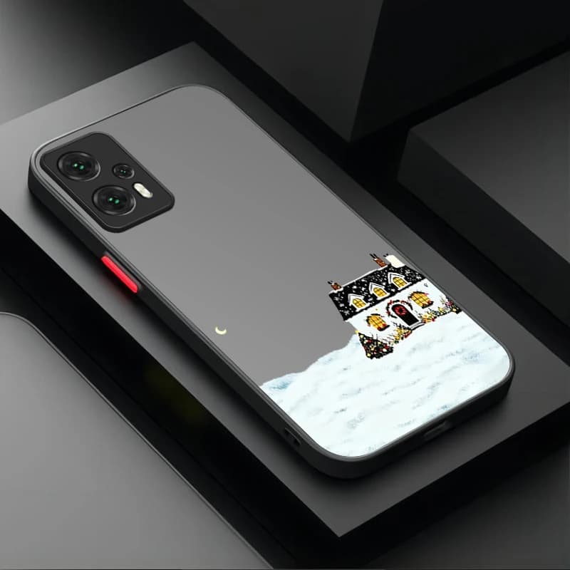 Capa para Xiaomi Mi 13 com estampa de casa iluminada na neve, design minimalista e botão vermelho