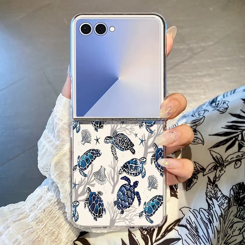 Capa de telefone transparente com estampa de baleias e tartarugas para Samsung Galaxy Z Flip.