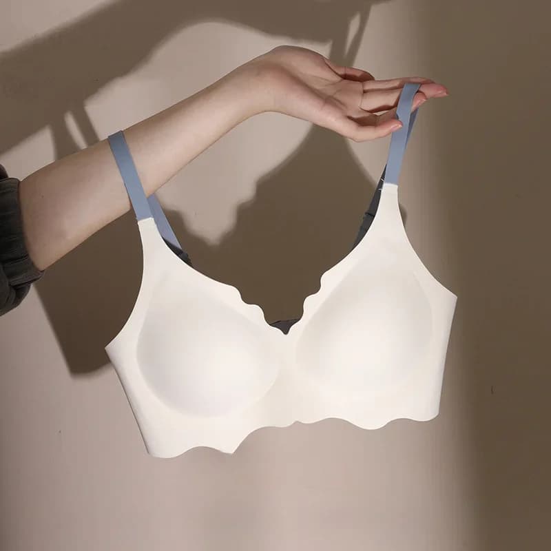 Bralette top branco sem aro com sutiã de suporte superior e alças ajustáveis