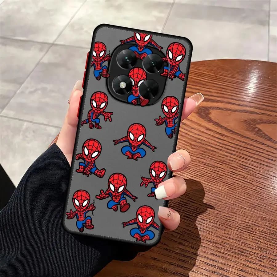 Capa para Xiaomi Redmi Note com personagens do Homem-Aranha