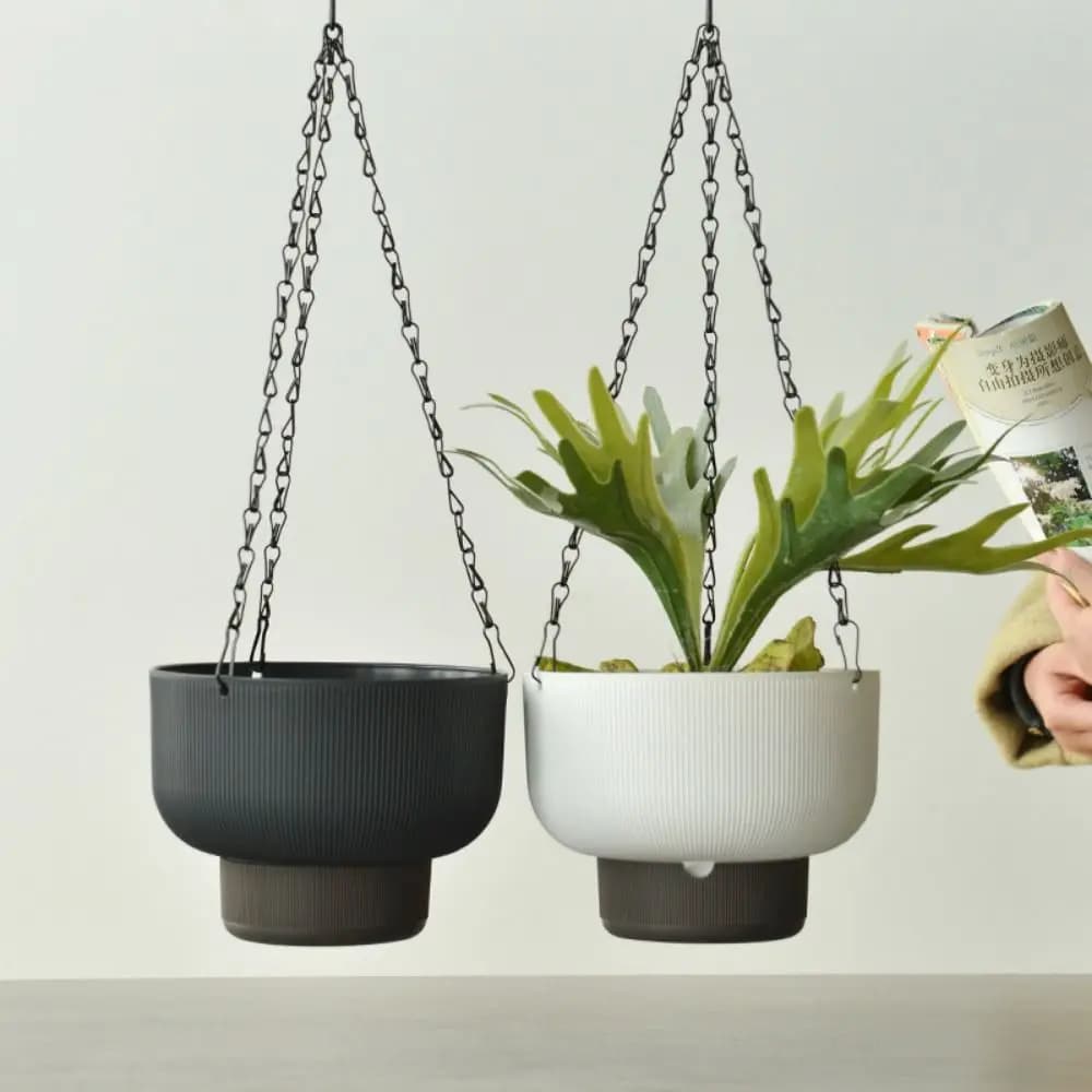 Kit 2 vasos de plantas suspensos autoirrigáveis com base removível, cores preto e branco