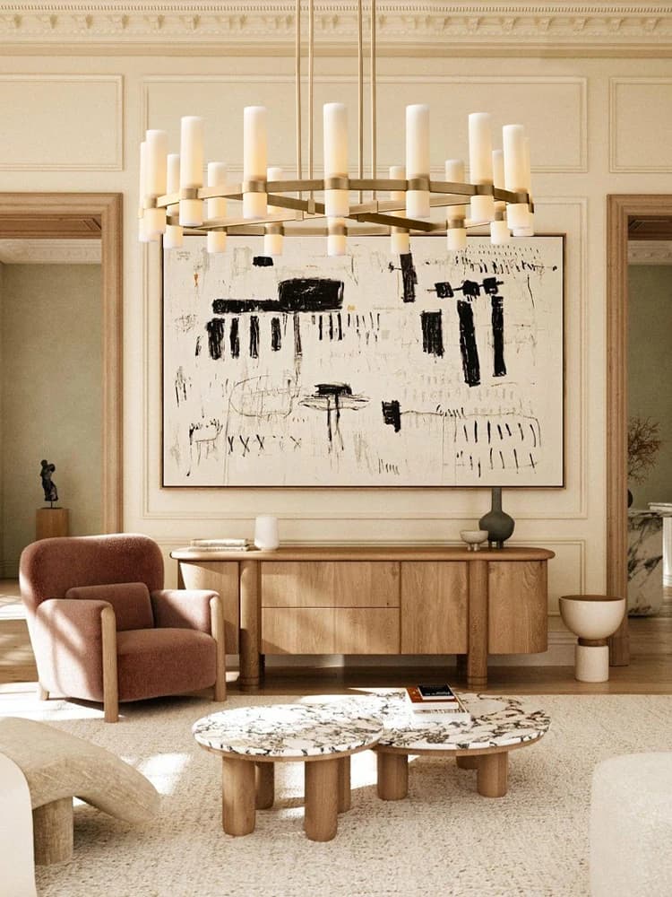 Lustre pendente americano redondo em latão dourado com luzes em cúpulas brancas em ambiente clássico e elegante