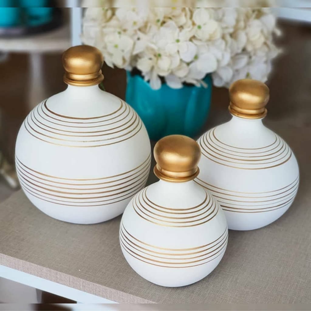 Kit 3 peças de vasos decorativos brancos com detalhes dourados