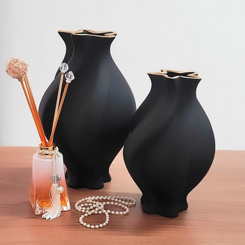 Kit 2 peças vasos decorativos grandes pretos com detalhes dourados para sala
