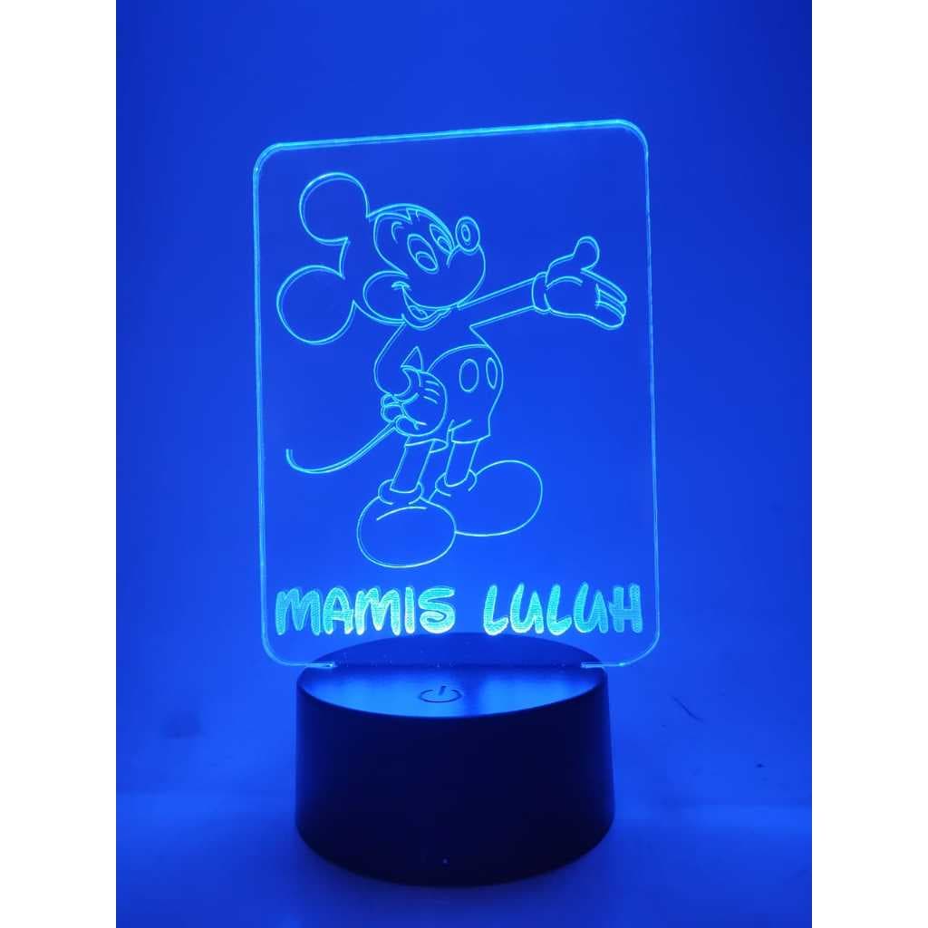 Luminária de mesa Mickey com nome gravado modelo RGB 16 cores e controle remoto
