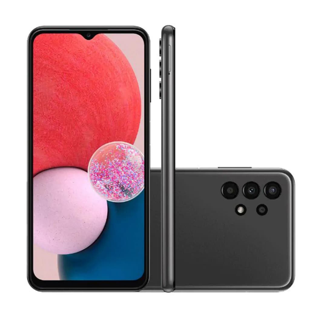 Samsung Galaxy A13 com tela multicolorida e câmera quadrada no verso, em fundo branco