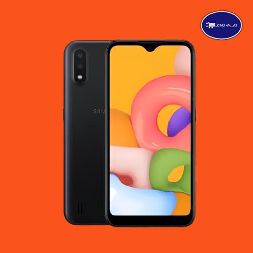 Imagem frontal do smartphone Samsung A01 32GB Original com tela multicolorida