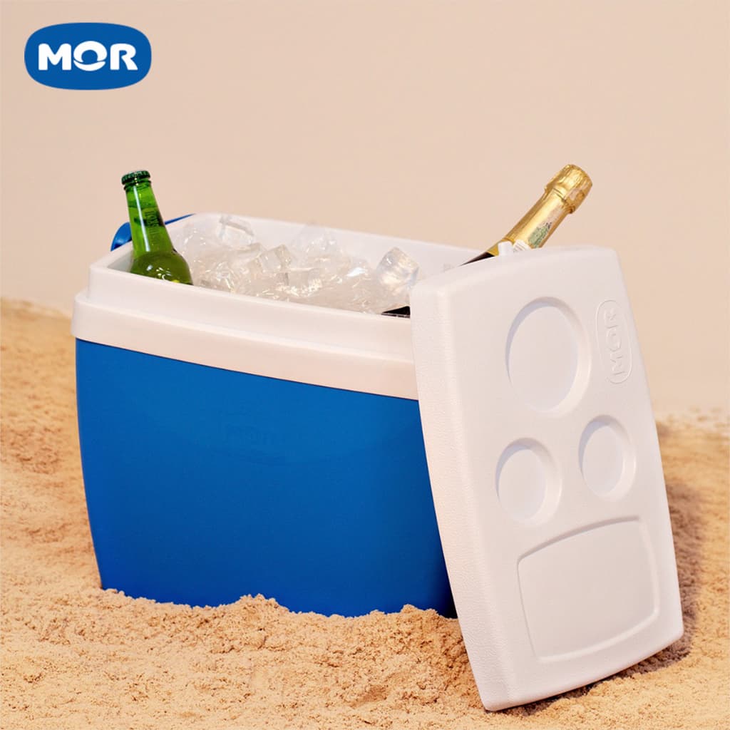 Caixa térmica 18 litros mor Coolher porta copos na tampa, na caixa cabem 24 latinhas