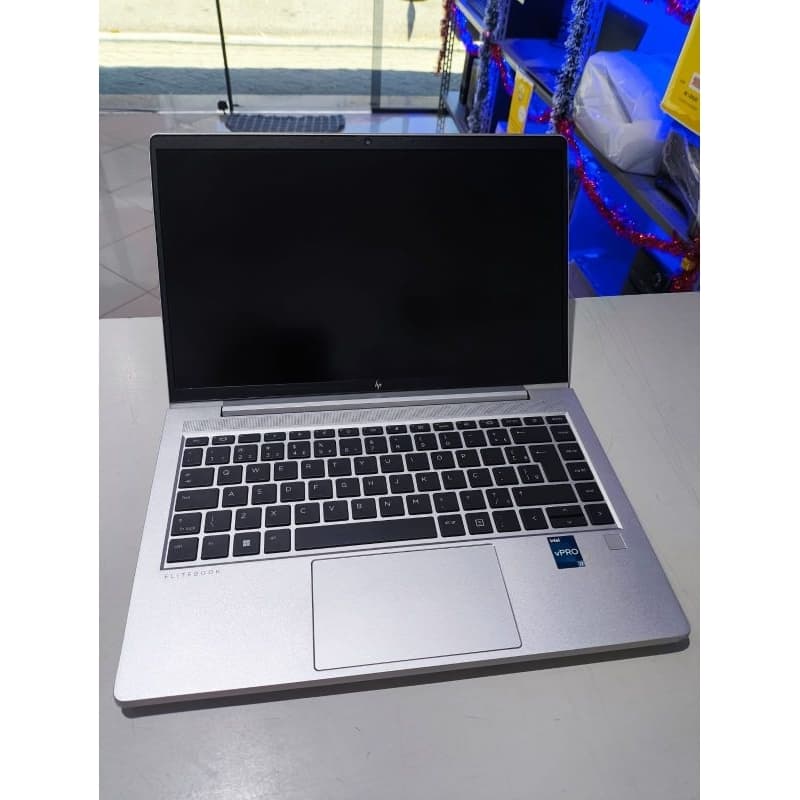Notebook HP Elitebook 640 G10 i7(13° geração)+16gb ram +512SSD