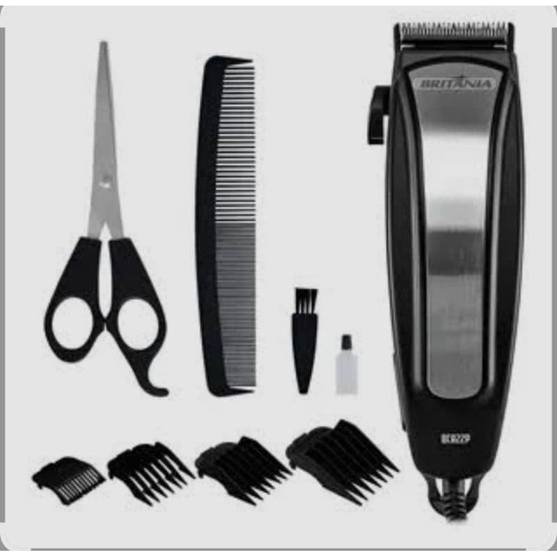 Máquina Britânia BCR03 18W com 9 Acessórios Preto 110v Para Cortar Cabelo e Barba Pelo com Laminas de Alta Precisão 127v
