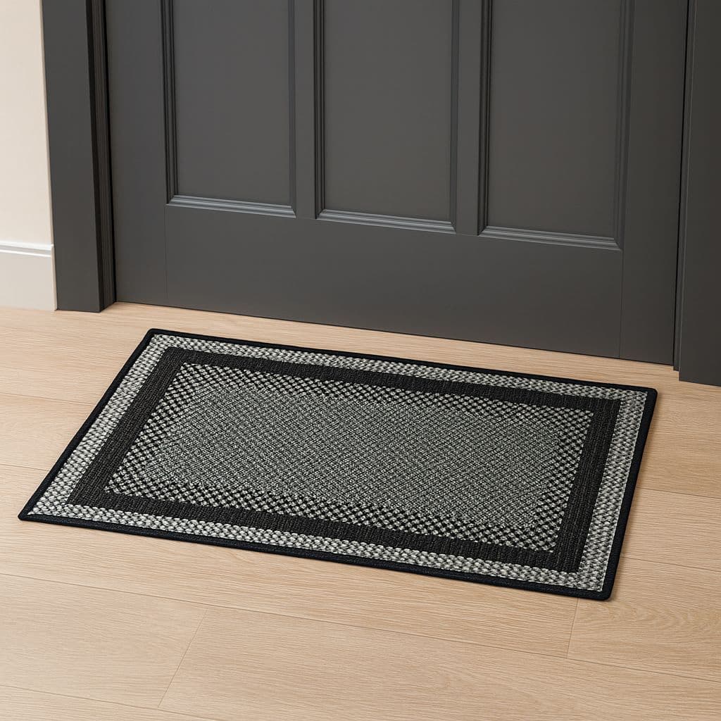 Tapete sisal preto e cinza 50cm x 80cm com bordas pretas e padrão de losangos