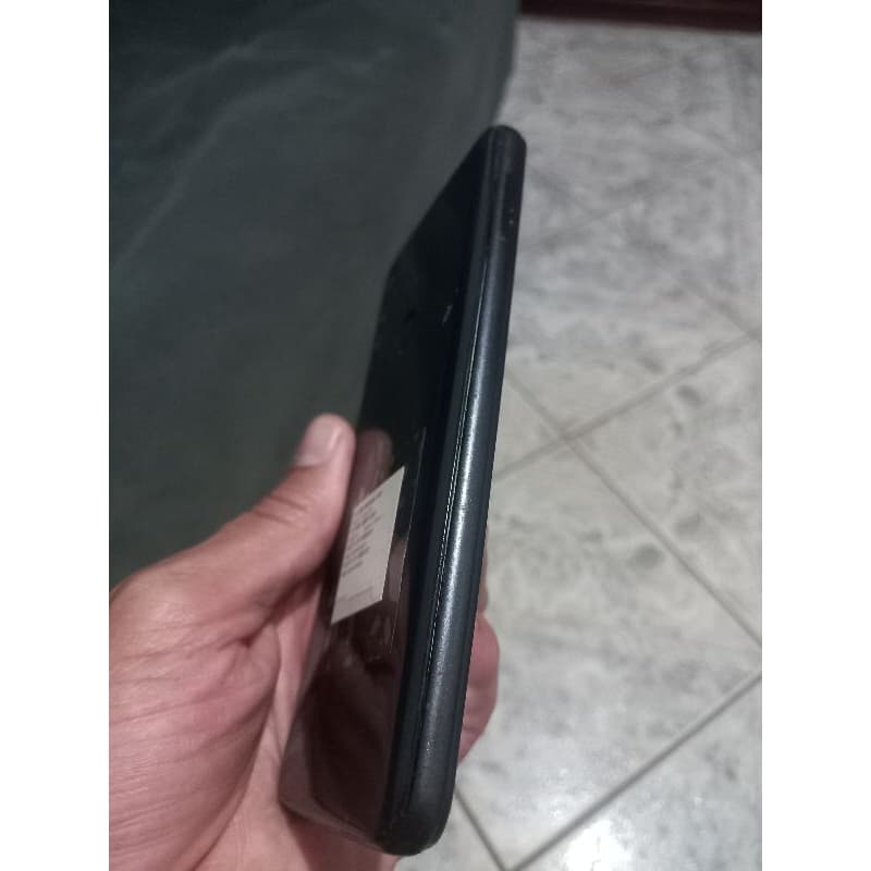 moto g8 play 64gigas tela estragada..