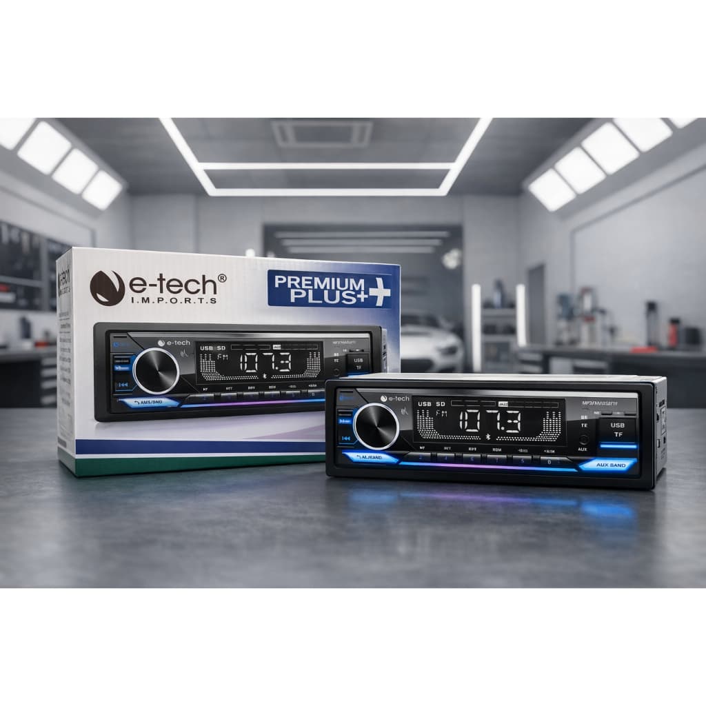 Radio automotivo E-Tech Premium Plus com caixa, em uma oficina bem iluminada