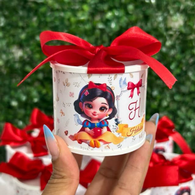 Kit tubolatas personalizadas Branca de Neve com fita vermelha e nome Helena