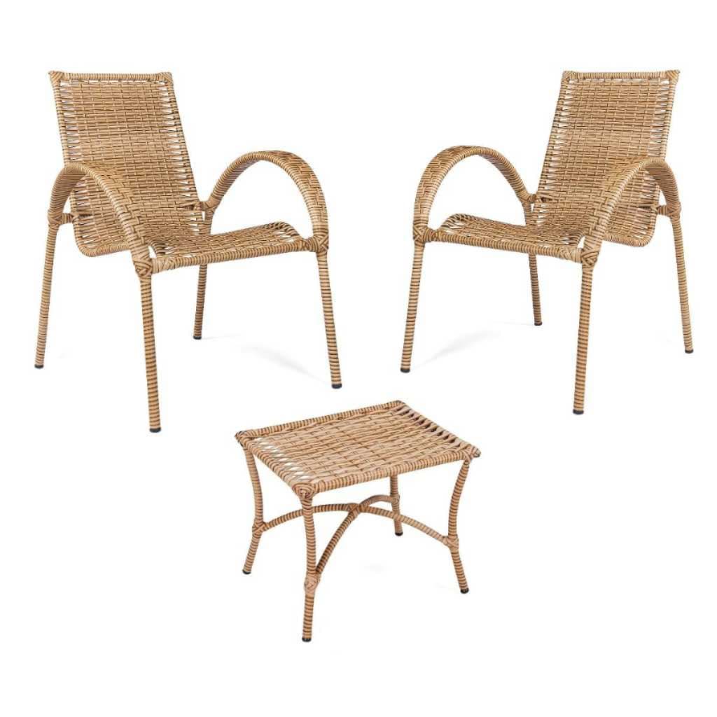 Duas cadeiras de junco e uma mesa baixa para varanda, jardim ou deck