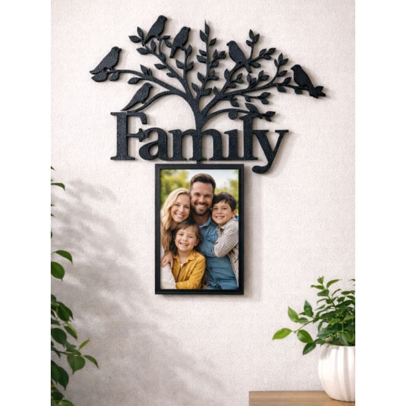 Escultura de parede árvore da família com porta-retrato preto e foto de família