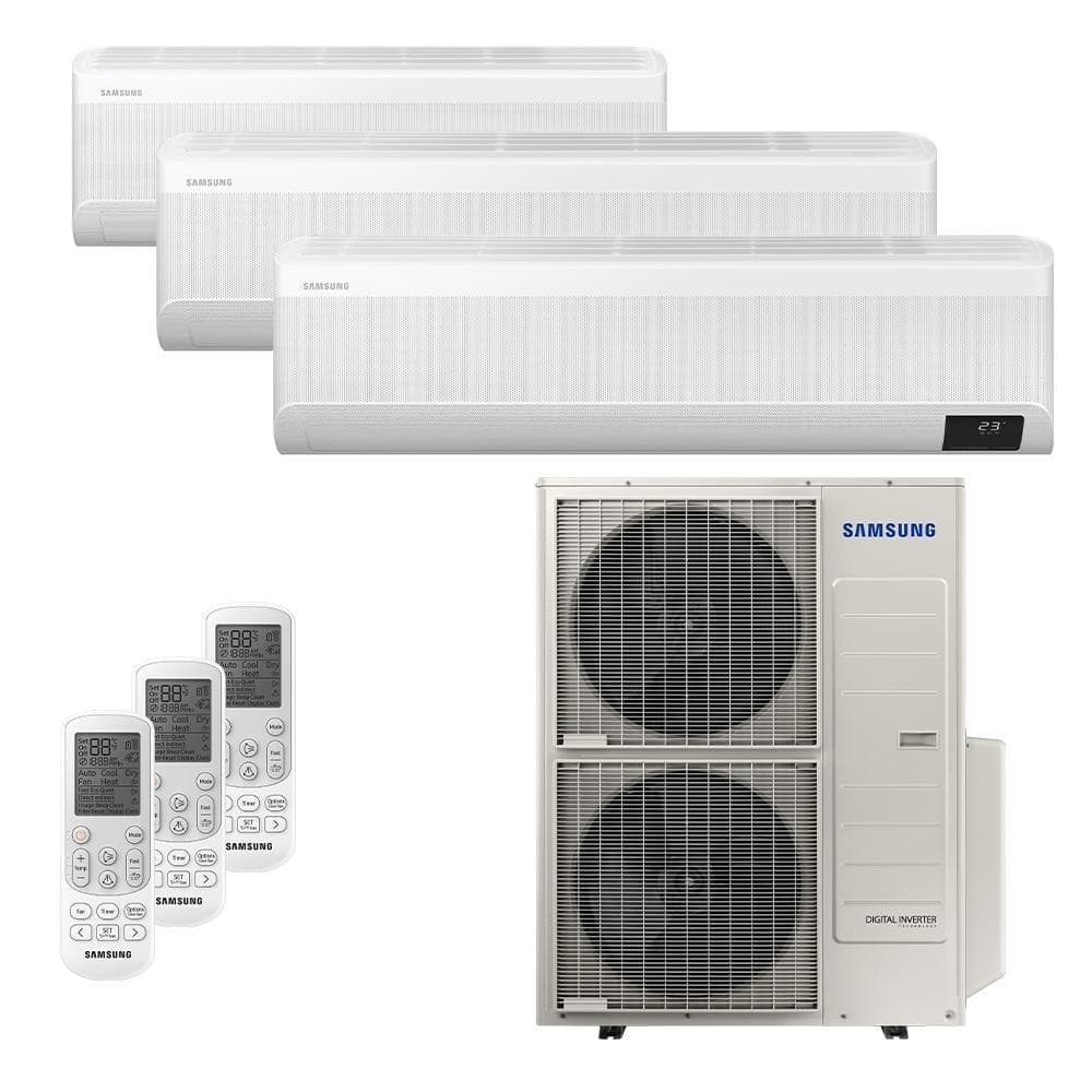 Ar-condicionado multi split inverter Samsung 48000 BTUs com 3 evaporadoras e 3 controles remotos, unidade condensadora externa com duas ventoinhas, cor branca.