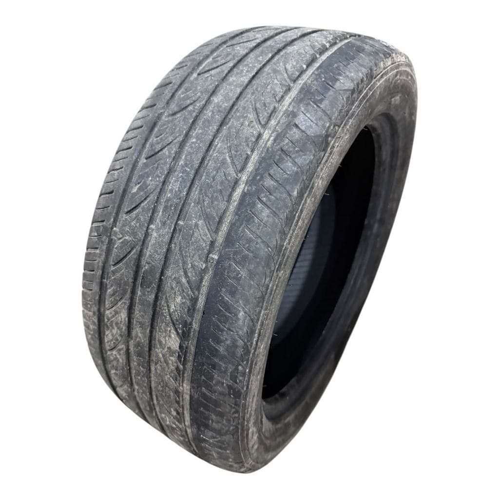 Pneu usado 225/50 R17 Conforser CF500 com 60% de borracha