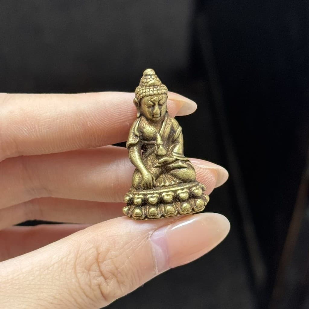 T tibetano pequeno cobre buda ornamentos cobre puro bronze estátua antigo bronze Ware latão sólido tibetano buda jogar 1